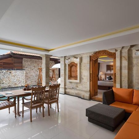 Giri Bhagawan Villas & Spa Νούσα Ντούα Εξωτερικό φωτογραφία