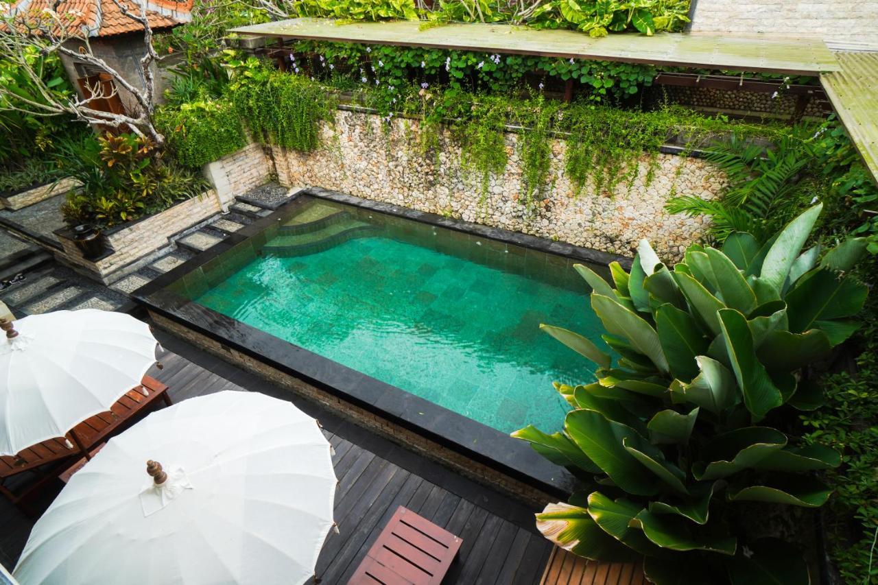 Giri Bhagawan Villas & Spa Νούσα Ντούα Εξωτερικό φωτογραφία