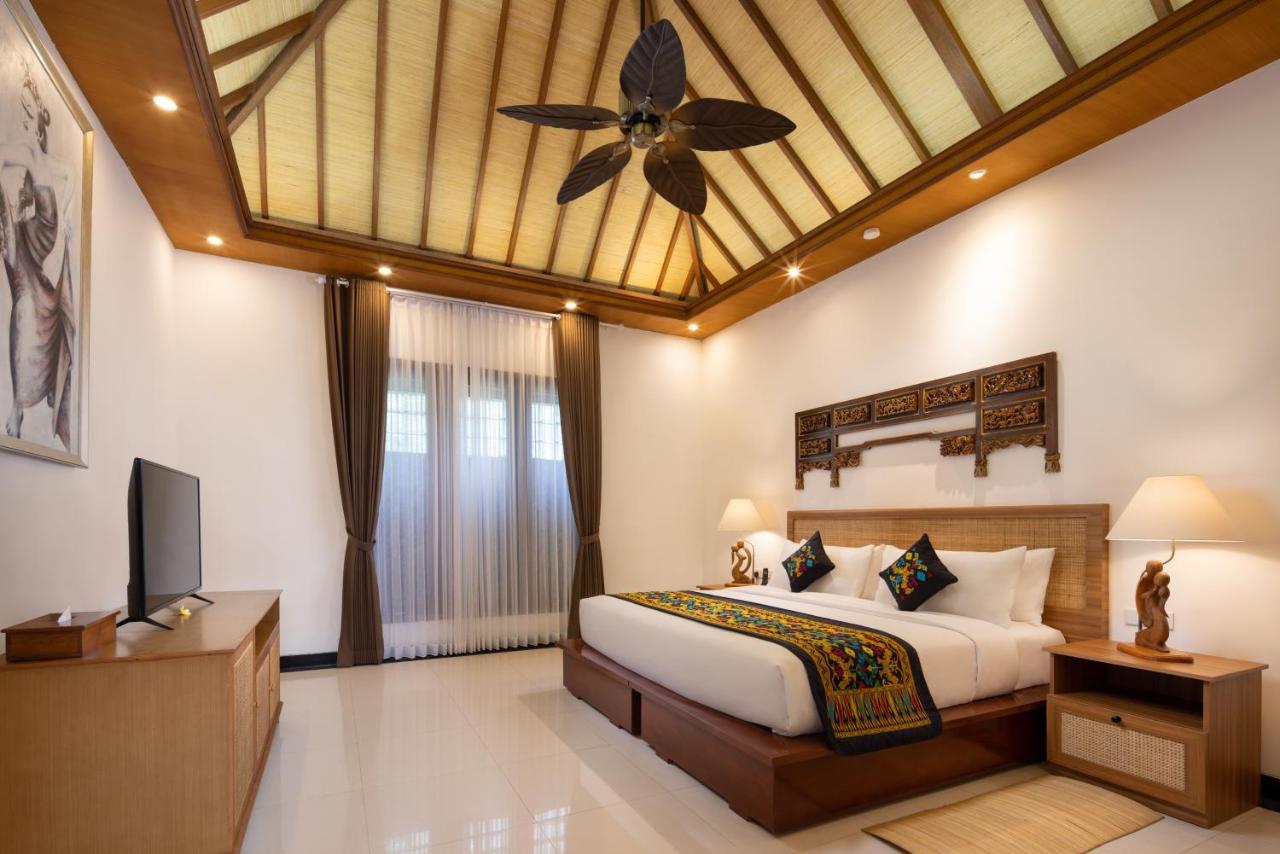 Giri Bhagawan Villas & Spa Νούσα Ντούα Εξωτερικό φωτογραφία