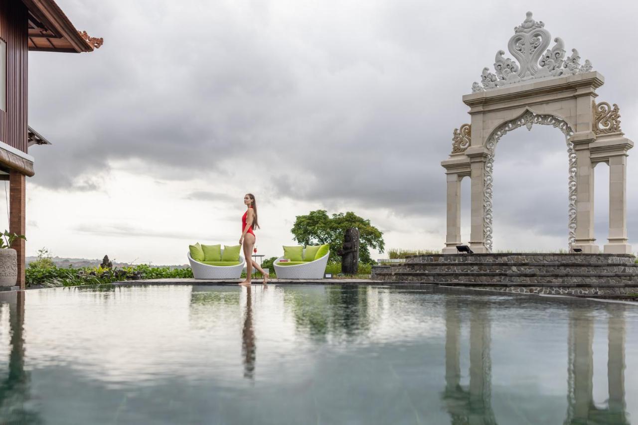 Giri Bhagawan Villas & Spa Νούσα Ντούα Εξωτερικό φωτογραφία